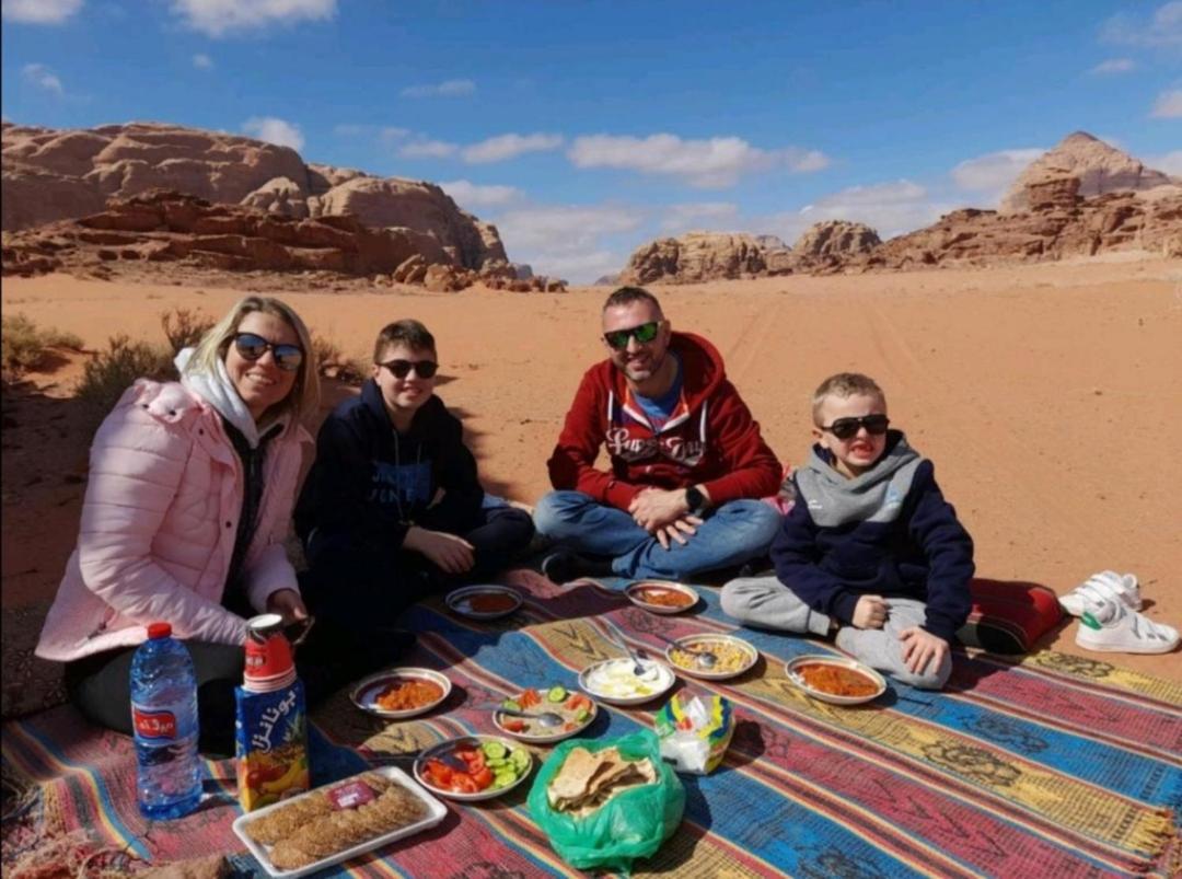 Wadi Rum Local Guide Camp Zewnętrze zdjęcie