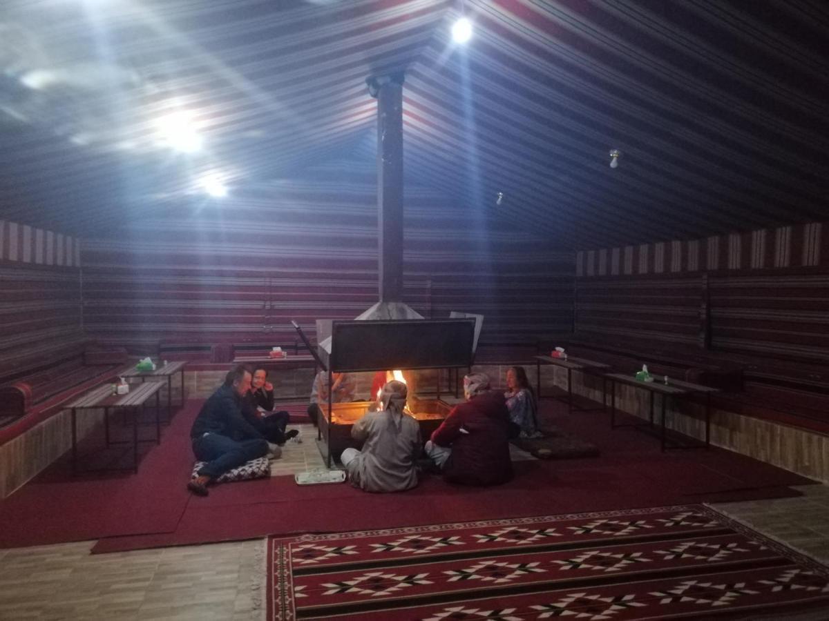 Wadi Rum Local Guide Camp Zewnętrze zdjęcie